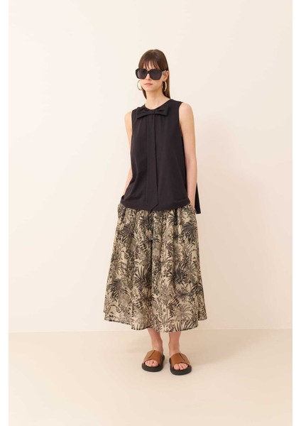 Kurdele Detaylı Kolsuz Bluz Siyah Y2423824_001 modelleri