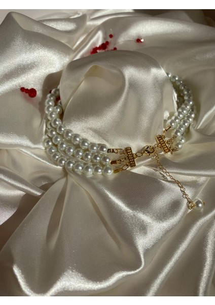 Madame Pearl Kanlı  Inci Kolye Choker