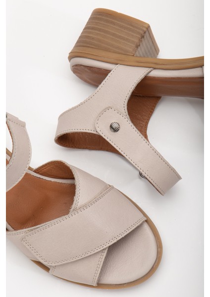 Kadın Deri Cırtlı Çapraz Önü Açık Sandalet 2691 Sandalet Sılvergrey 37 fırsatları