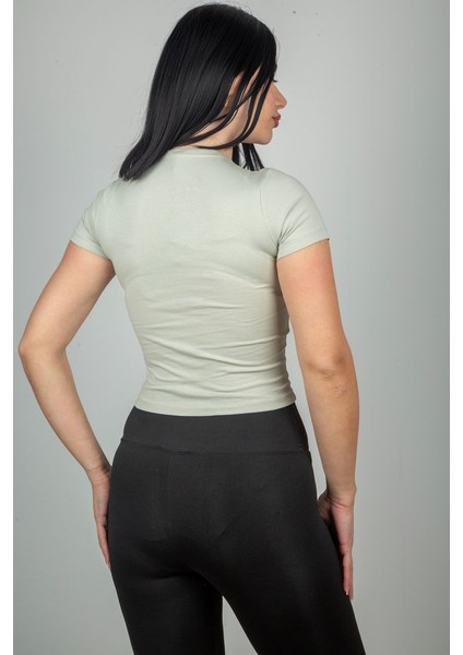 Baskılı Kadın Crop T-Shirt indirimleri