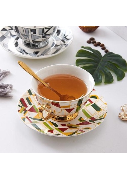 Dekor Vintage Porselen Kahve Fincanı Lüks Tasarımcı Ingilizce Çay Seti Kahve Fincanı Espresso Seyahat Çay Kupası Seti | Kahve Kupası ve Amp;tabak Setleri (Yurt Dışından)