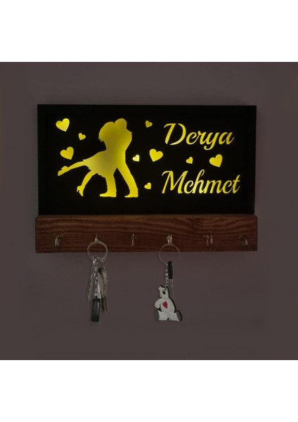Işıklı Kişiselleştirilebilir Dekoratif Sarılan Çift Temalı Ahşap Organizer Anahtar Askılığı