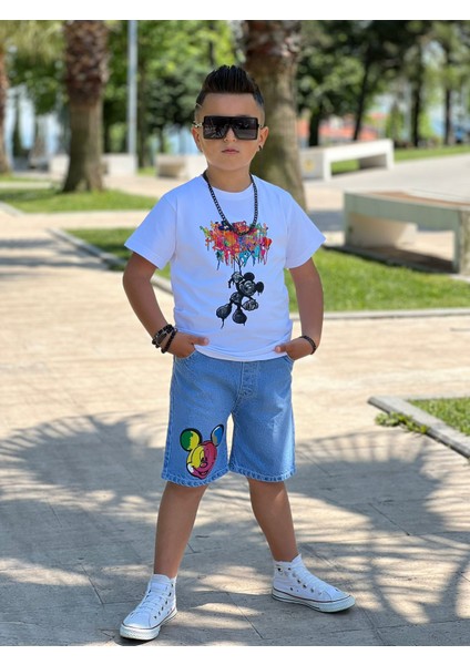 Erkek Beyaz T-Shirt Kot Şort modelleri