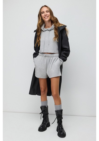 Yumuşak Dokulu Soft Touch Kapüşonlu Crop Sweatshirt