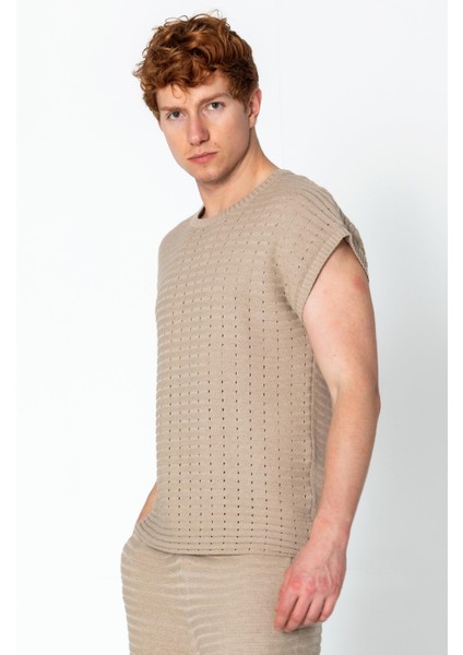 Erkek Fit Extra Rahat Düğmeli Bisiklet Yaka Delikli T-Shirt Ve Şort Takım modelleri