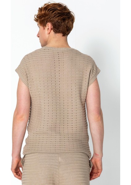 Erkek Fit Extra Rahat Düğmeli Bisiklet Yaka Delikli T-Shirt Ve Şort Takım indirimleri