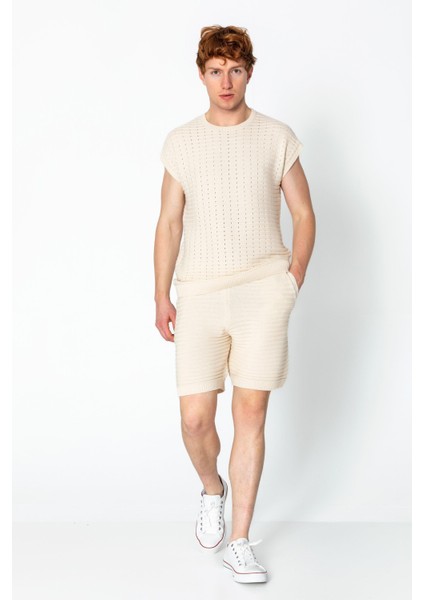 Erkek Fit Extra Rahat Düğmeli Bisiklet Yaka Delikli T-Shirt Ve Şort Takım fiyatları