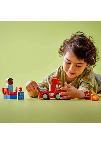 Duplo Disney ve Pixar Arabalar Mack Yarışta 10417