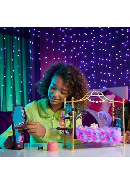 Clawdeen Wolf Harika Yatak Odası Oyun Seti HHK64 modelleri