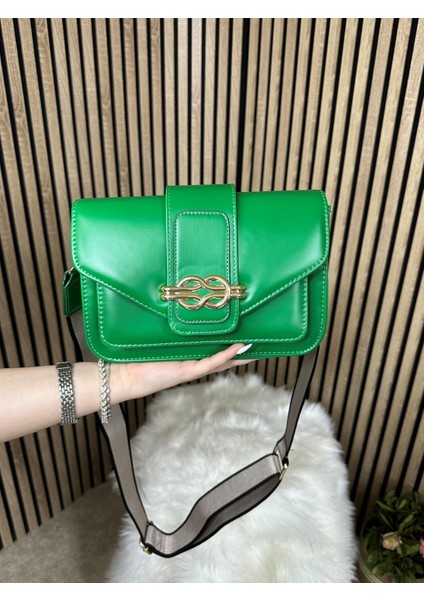 Günlük Kadın Omuz Çantası Tokalı Ayarlanabilir Çapraz Askılı Şık 4001