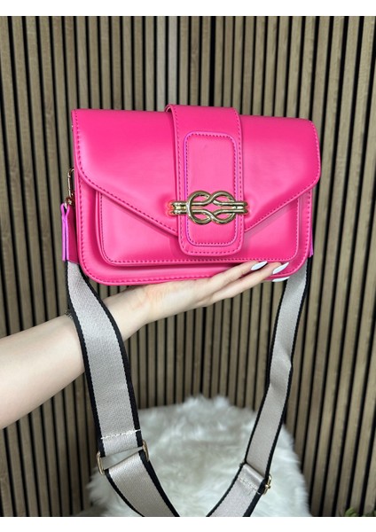 Günlük Kadın Omuz Çantası Tokalı Ayarlanabilir Çapraz Askılı Şık 4001