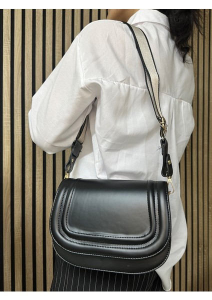 Günlük Kadın Omuz Çantası Dikiş Detaylı Ayarlanabilir Çapraz Askılı Şık Sade 4000