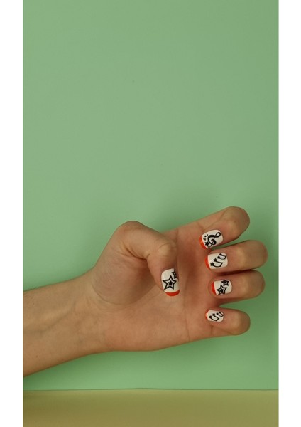12 Li Yapışkan Stickerlı Renkli Baskılı Çocuk Takma Tırnak Oyuncak Seti - 5- 14 Yaş Arası - Model 24