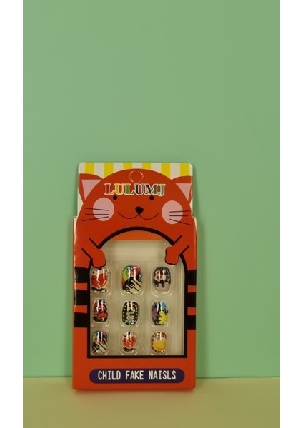 12 Li Yapışkan Stickerlı Renkli Baskılı Çocuk Takma Tırnak Oyuncak Seti - 5- 14 Yaş Arası - Model 34