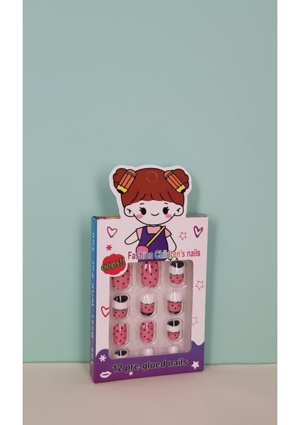 12 Li Yapışkan Stickerlı Renkli Baskılı Çocuk Takma Tırnak Oyuncak Seti - 5- 14 Yaş Arası - Model 44