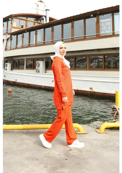 Çizgili Taş Desenli O Yaka Ikili Tesettür Eşofman Takımı - 71187.036 - Oranj