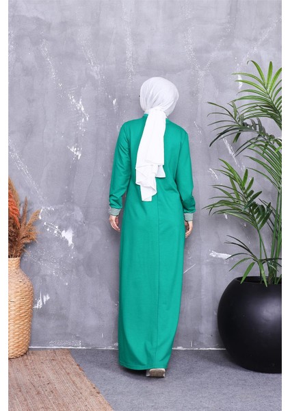 V Yaka Şerit Desenli Cepli Uzun Tesettür Elbise - 71188.111 - Benetton Yeşil modelleri