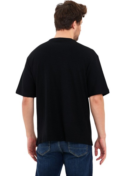 Jakarlı Kumaş Bisiklet Yaka Kısa Kol Oversize Erkek T-Shirt modelleri