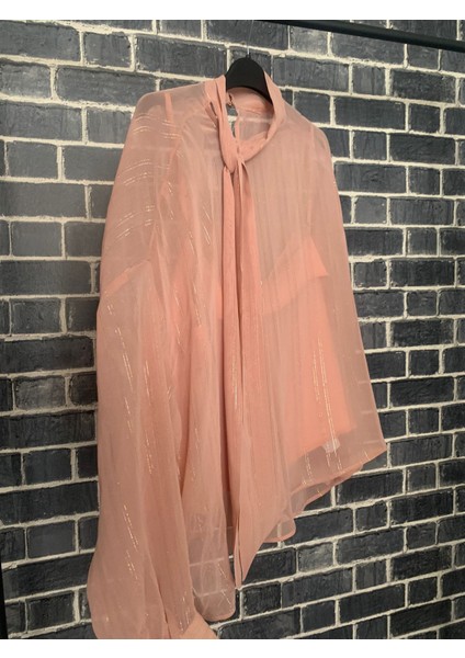 Somon Rengi Transparan Kamili Içi Crop Top Altın Düğme Detaylı Sırt Dekolteli Fularlı Tül Bluz modelleri
