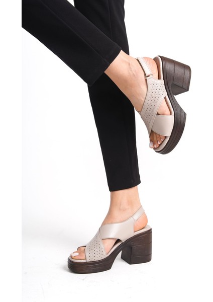 Deri Silver 10 cm Platform Çapraz Kadın Sandalet TMD20241002 indirimleri