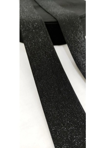 4cm Genişlikte Düz Siyah Simli Lastik Şerit / 1 Metre