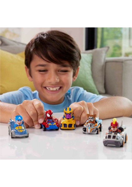 Racerverse Tekli Model Araba - Figürlü Yarış Arabası - Marvel Black Panther Kara Panter - 7 cm indirimleri