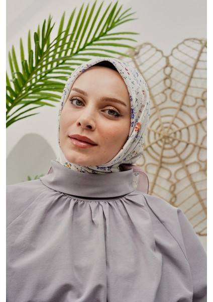 Çiçek Desen Açık Pembe Soft Pamuk Eşarp