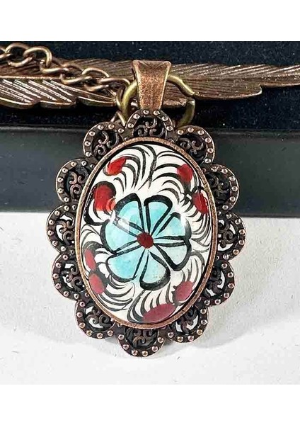 Golden Horn And Daisy Motif Bookmark