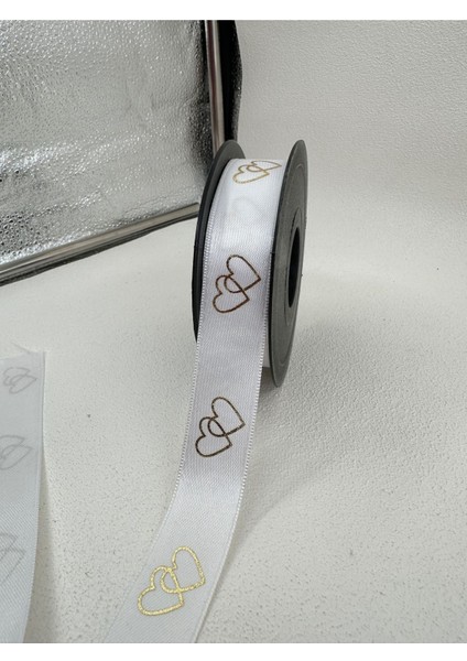 2.5 cm Kalp Desenli Saten Kurdele-Beyaz-5 Metre