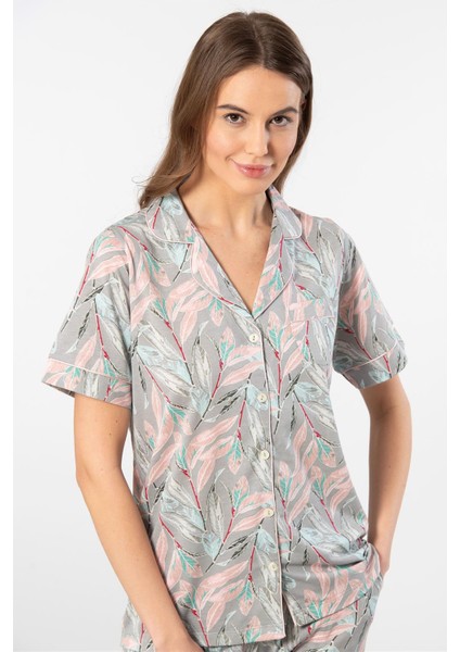 3394 Kadın Yapraklı Desenli Uzun Kollu Gömlek Yaka Pijama Takımı-Gri fiyatları