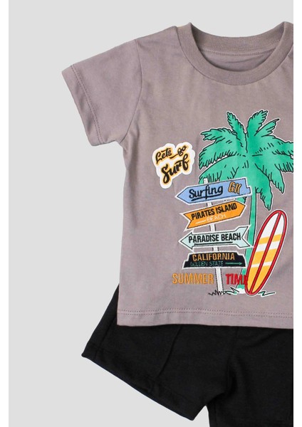 Palmiye Bakılı Tişört ve Kapri 2'li Takım modelleri