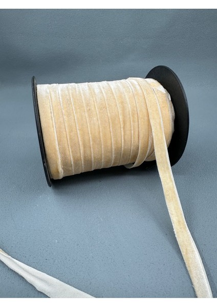 1 cm Düz Kadife-5 Metre