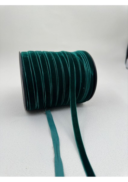 1 cm Düz Kadife-5 Metre