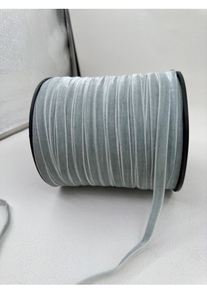 1 cm Düz Kadife-5 Metre