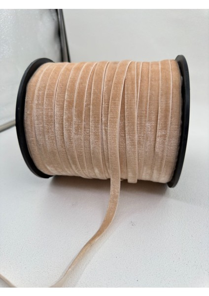 1 cm Düz Kadife-5 Metre