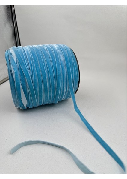 1 cm Düz Kadife-5 Metre