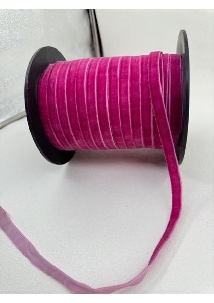 1 cm Düz Kadife-5 Metre