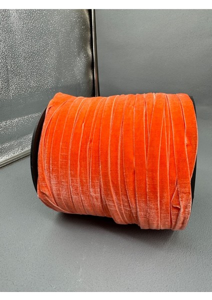 1 cm Düz Kadife-5 Metre