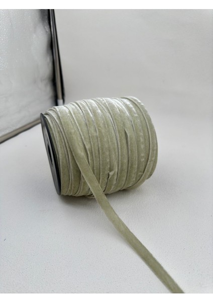 1 cm Düz Kadife-5 Metre