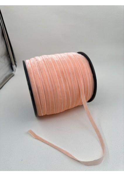 1 cm Düz Kadife-5 Metre