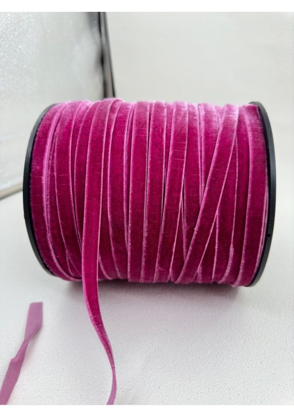 1 cm Düz Kadife-5 Metre