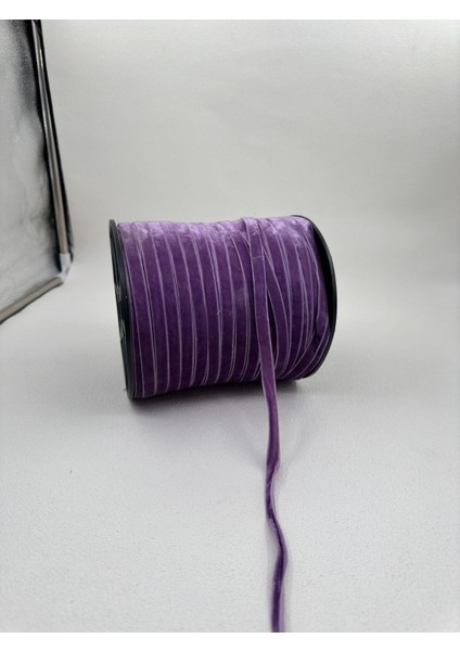 1 cm Düz Kadife-5 Metre