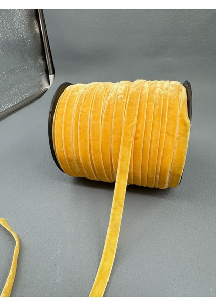 1 cm Düz Kadife-5 Metre