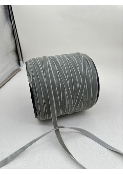 1 cm Düz Kadife-5 Metre