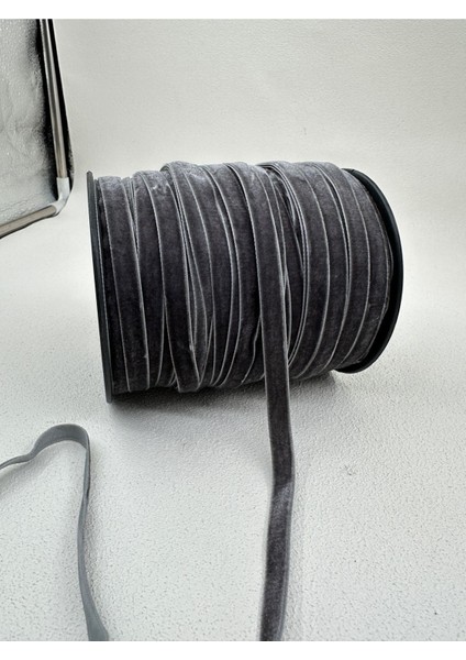 1 cm Düz Kadife-5 Metre