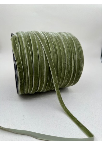 1 cm Düz Kadife-5 Metre