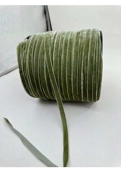 1 cm Düz Kadife-5 Metre