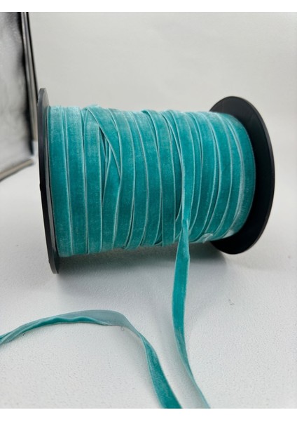 1 cm Düz Kadife-5 Metre