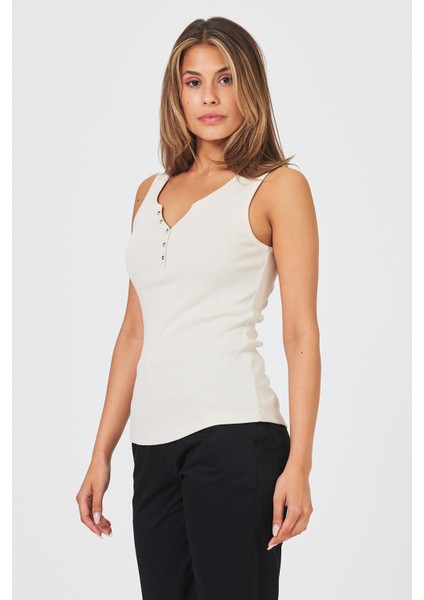 Kadın Matilda Bej Düğme Detaylı Vücuda Oturan Atlet