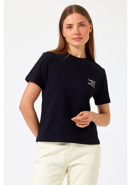 Kadın Night Siyah Bisiklet Yaka Yazı Baskılı T-Shirt fiyatları